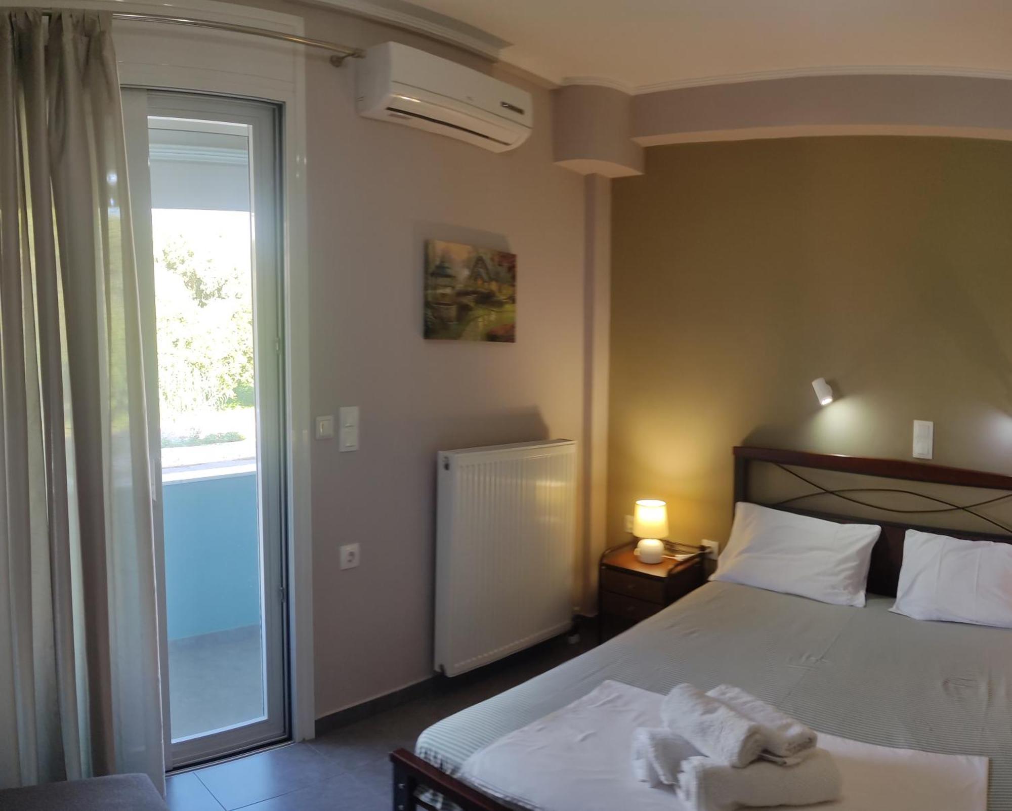 Vasilikis Apartment Kalamata Exterior foto